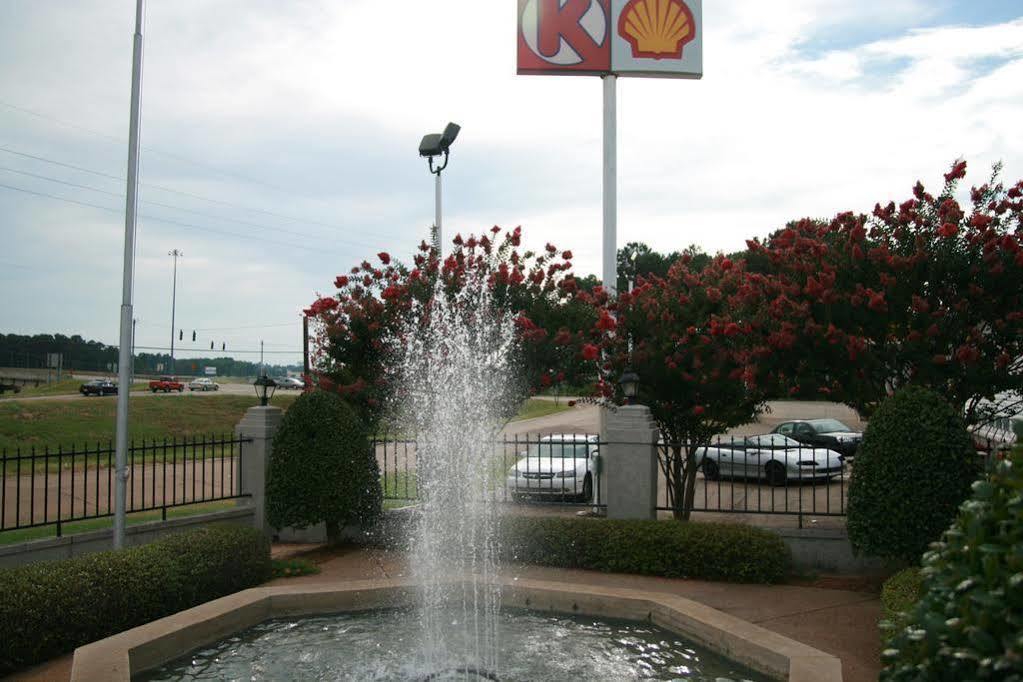 Days Inn By Wyndham Ruston La Exterior foto